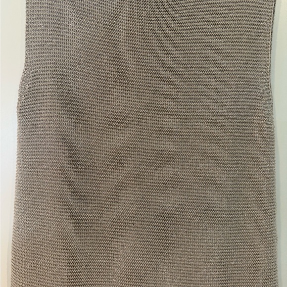 Zara Sleeveless Gray Dress - Picture 3 of 4